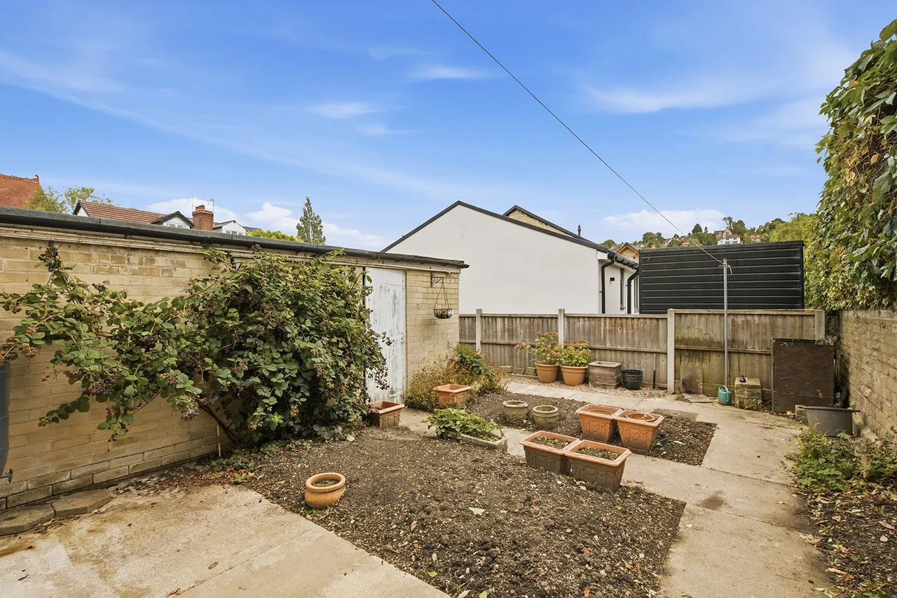 Bushey Wood Road, Sheffield, S17, photo 12