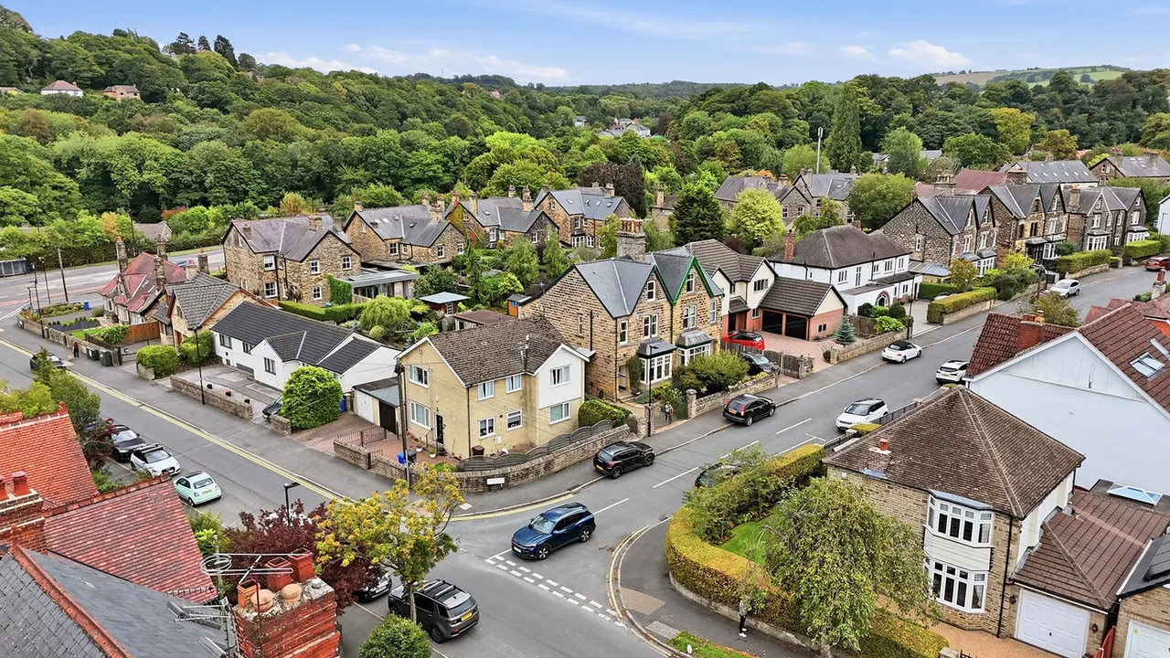 Bushey Wood Road, Sheffield, S17, photo 16