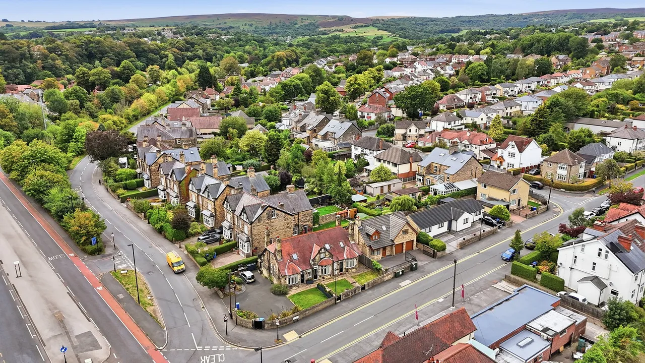 Bushey Wood Road, Sheffield, S17, photo 17