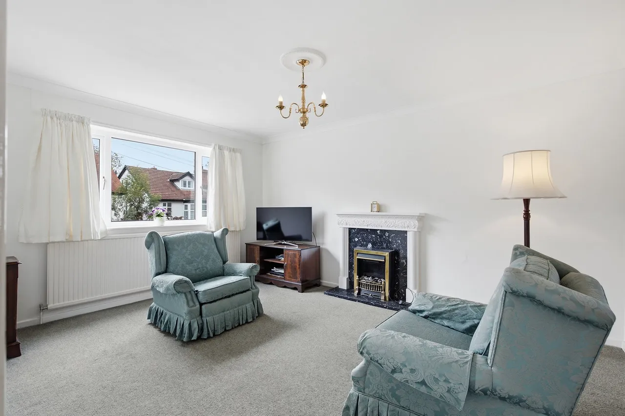Bushey Wood Road, Sheffield, S17, photo 4