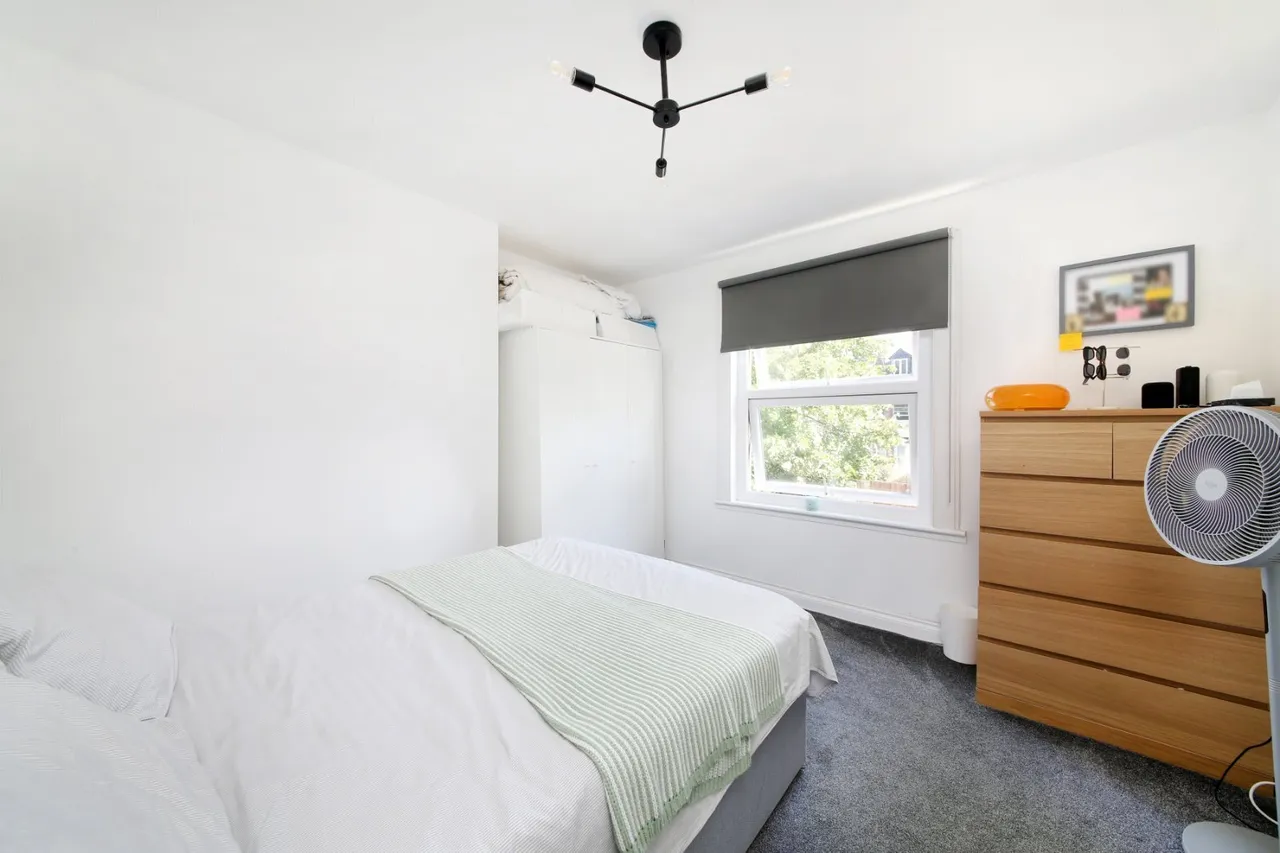 Carminia Road, London, SW17, photo 2