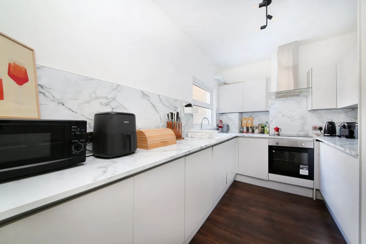 Carminia Road, London, SW17, photo 5