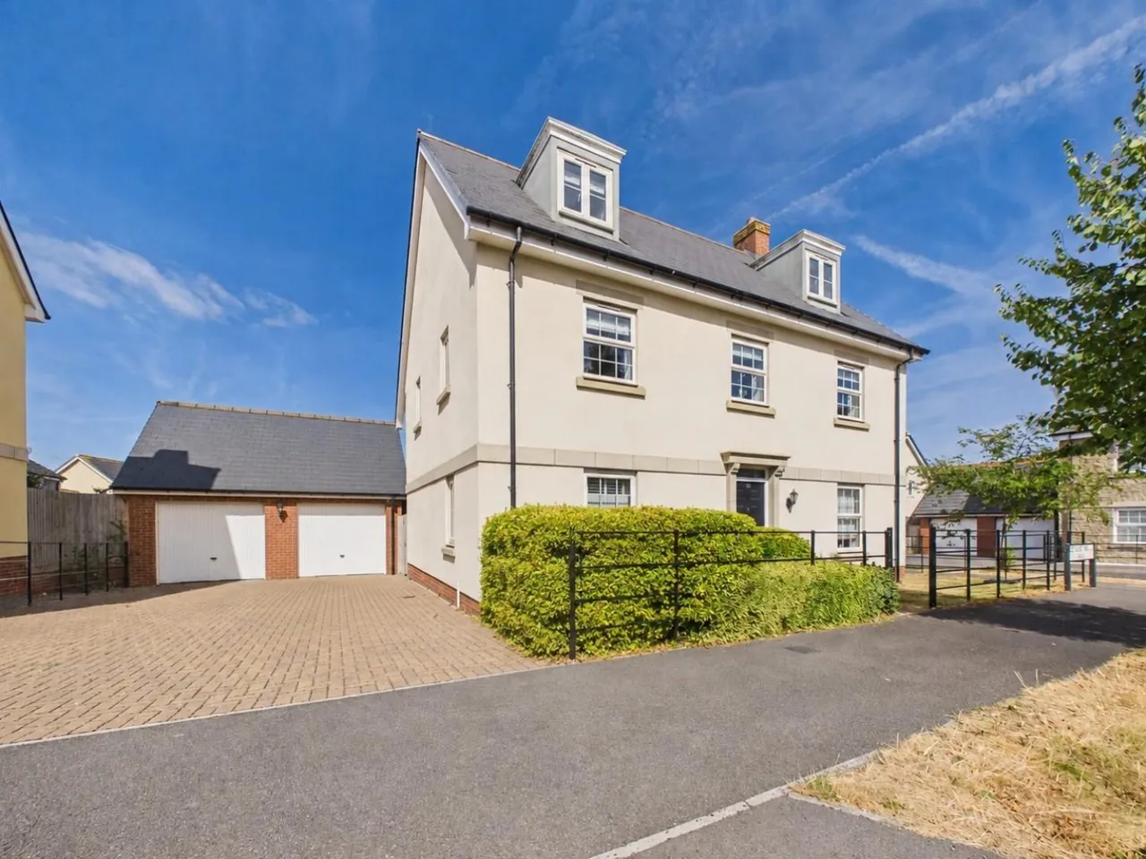 5 bed house for sale, Speckled Wood Road, Thornbury, BS35
