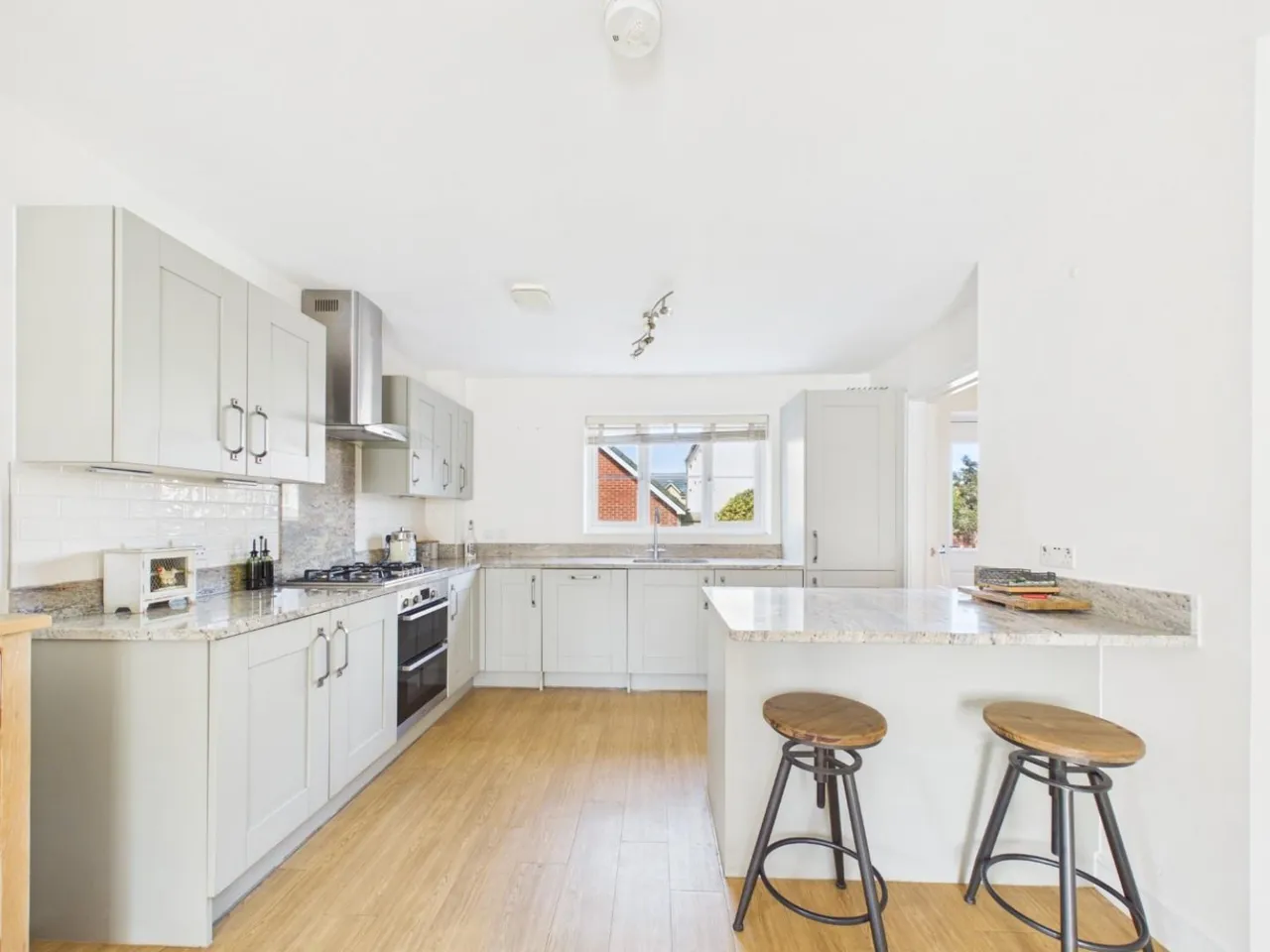 Speckled Wood Road, Thornbury, BS35, photo 2