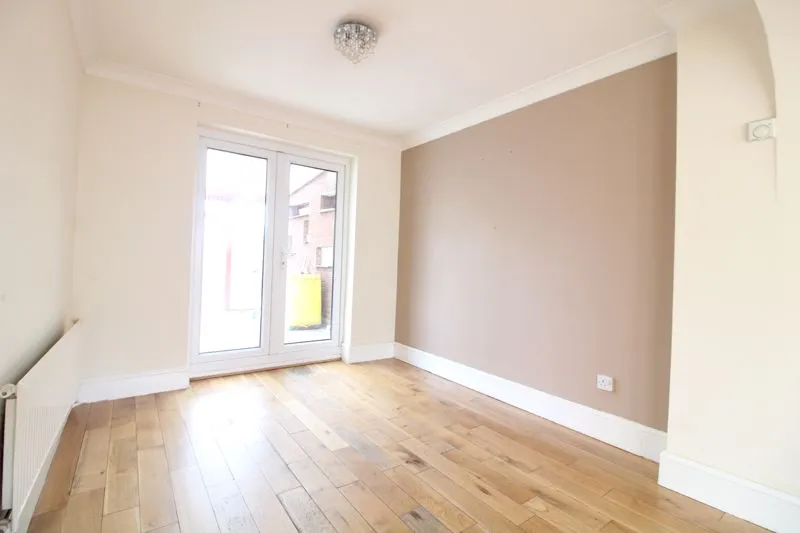 Milton Way Houghton Regis, Dunstable LU5 5UE, photo 5