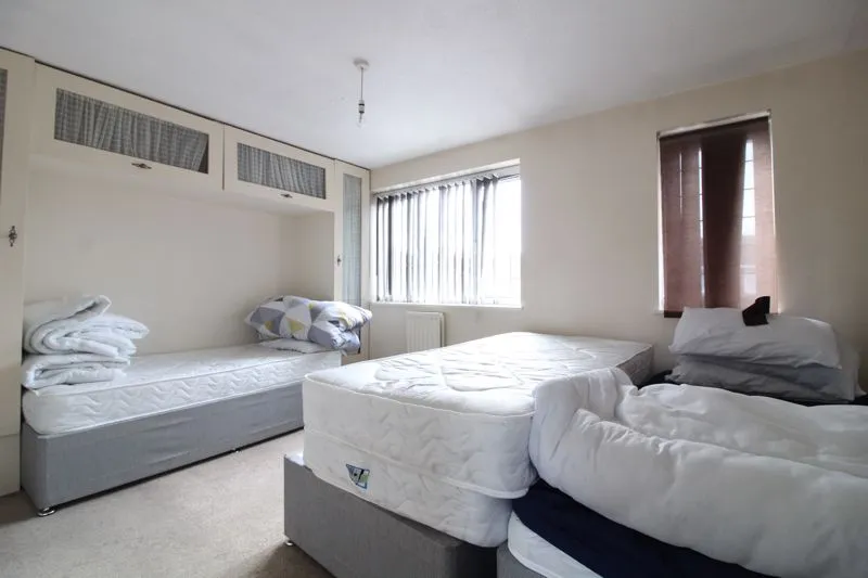 Milton Way Houghton Regis, Dunstable LU5 5UE, photo 9
