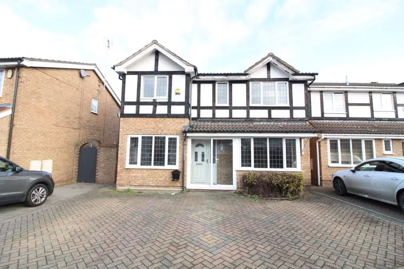 4 bed house for sale — Milton Way Houghton Regis, Dunstable LU5 5UE