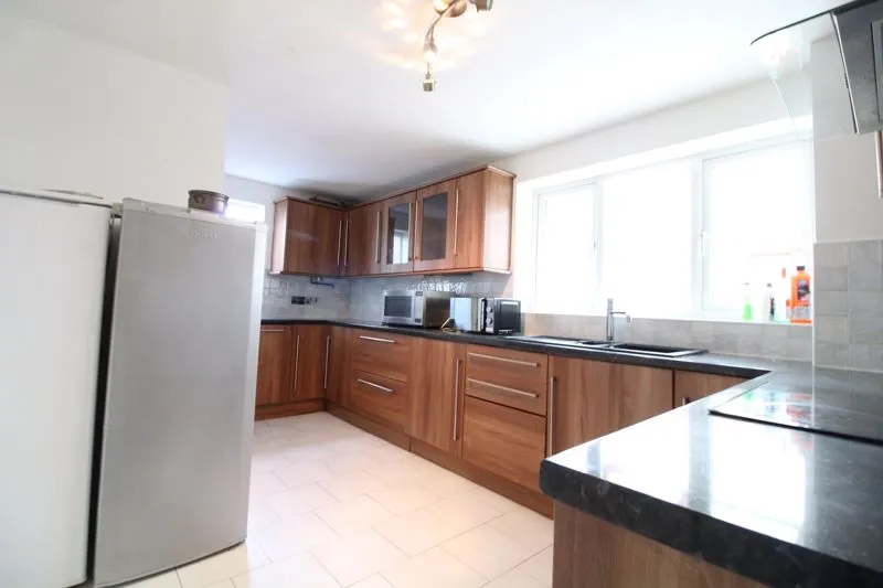 Milton Way Houghton Regis, Dunstable LU5 5UE, photo 4