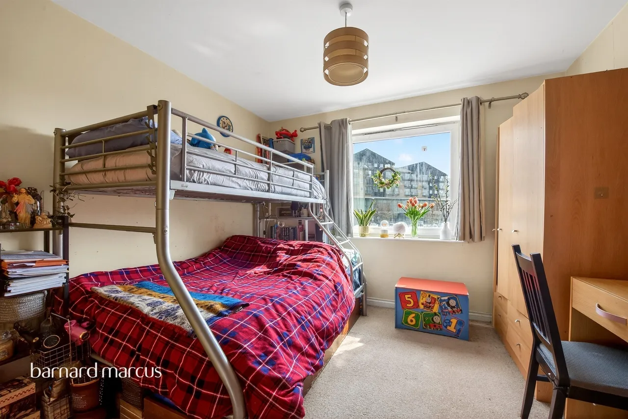 Tilley Road, Feltham, TW13, photo 6