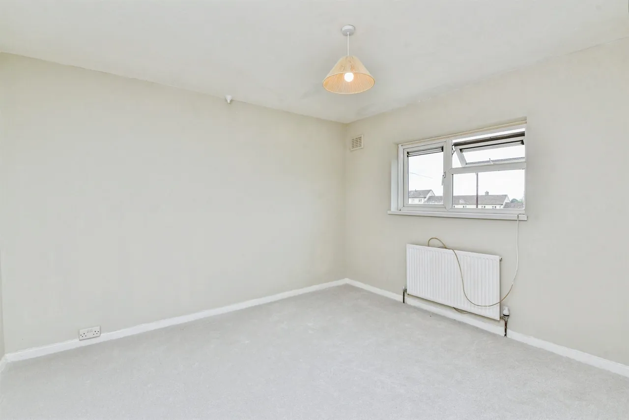 Hill Rise, Chippenham, photo 6