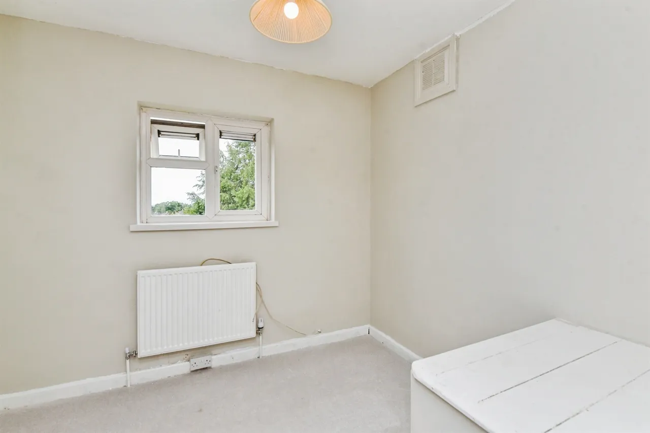 Hill Rise, Chippenham, photo 9