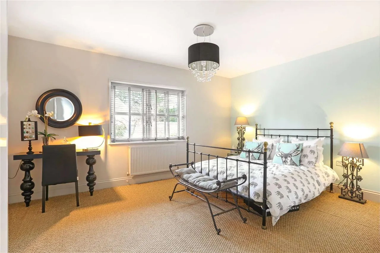 Horseshoe Lane, Alderley Edge, SK9, photo 12