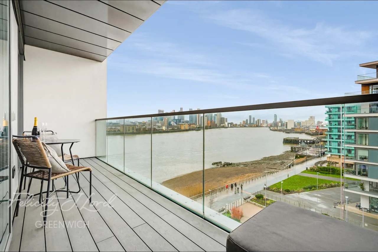 1 bed flat for sale, Harrison Walk, Greenwich, SE10