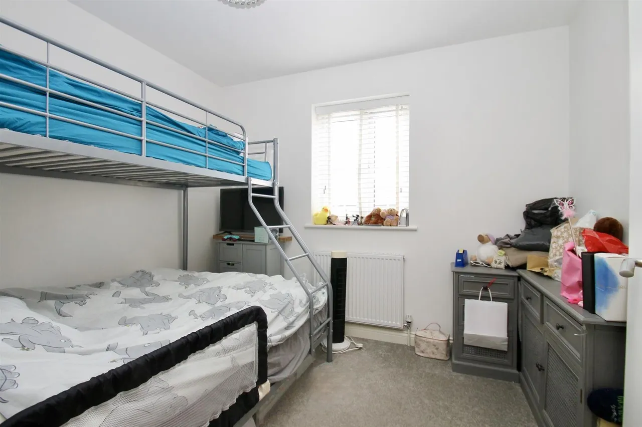 Lodge Close, Allington, photo 15