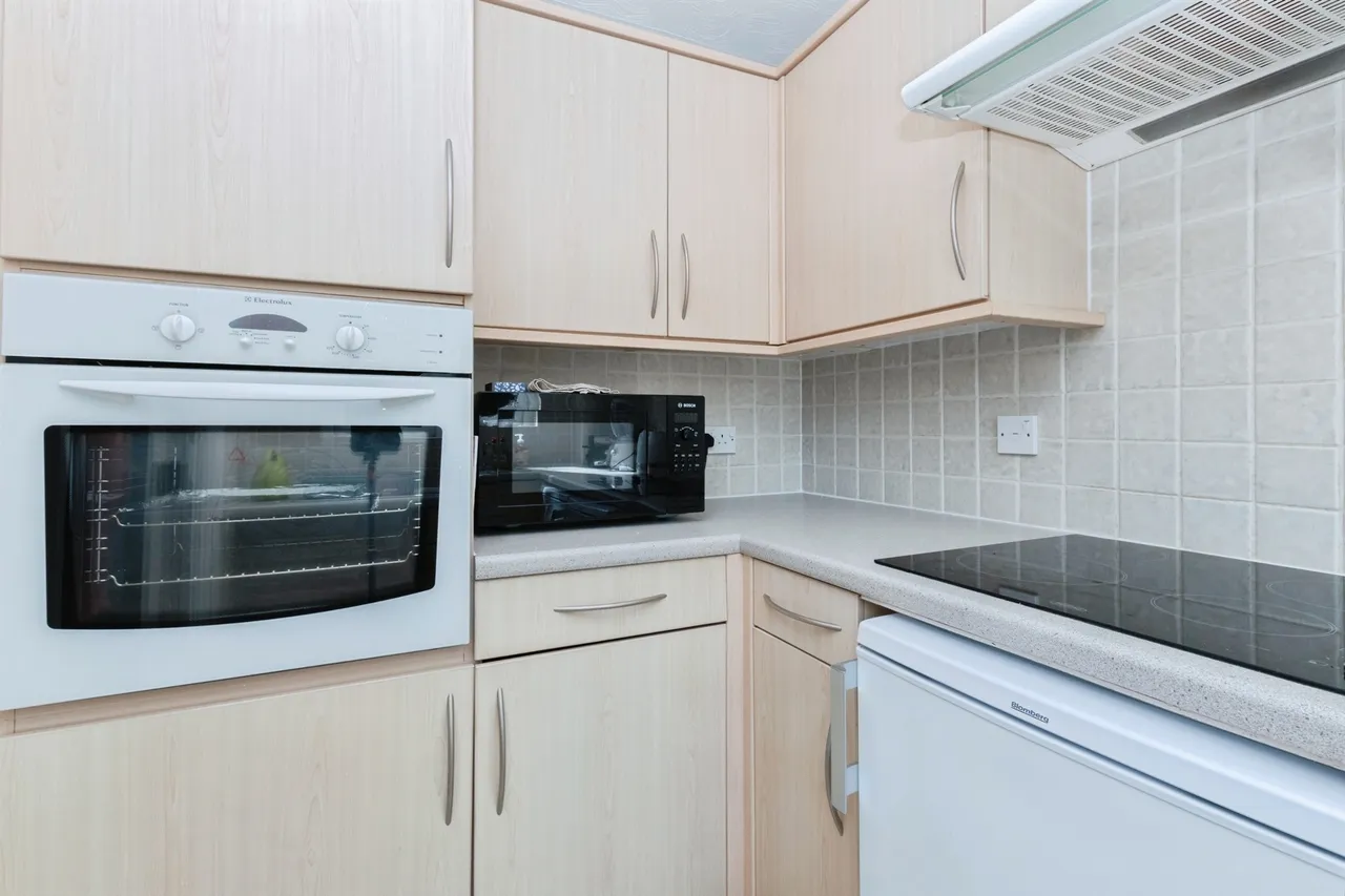 Ringwood Road, Ferndown, BH22, photo 10