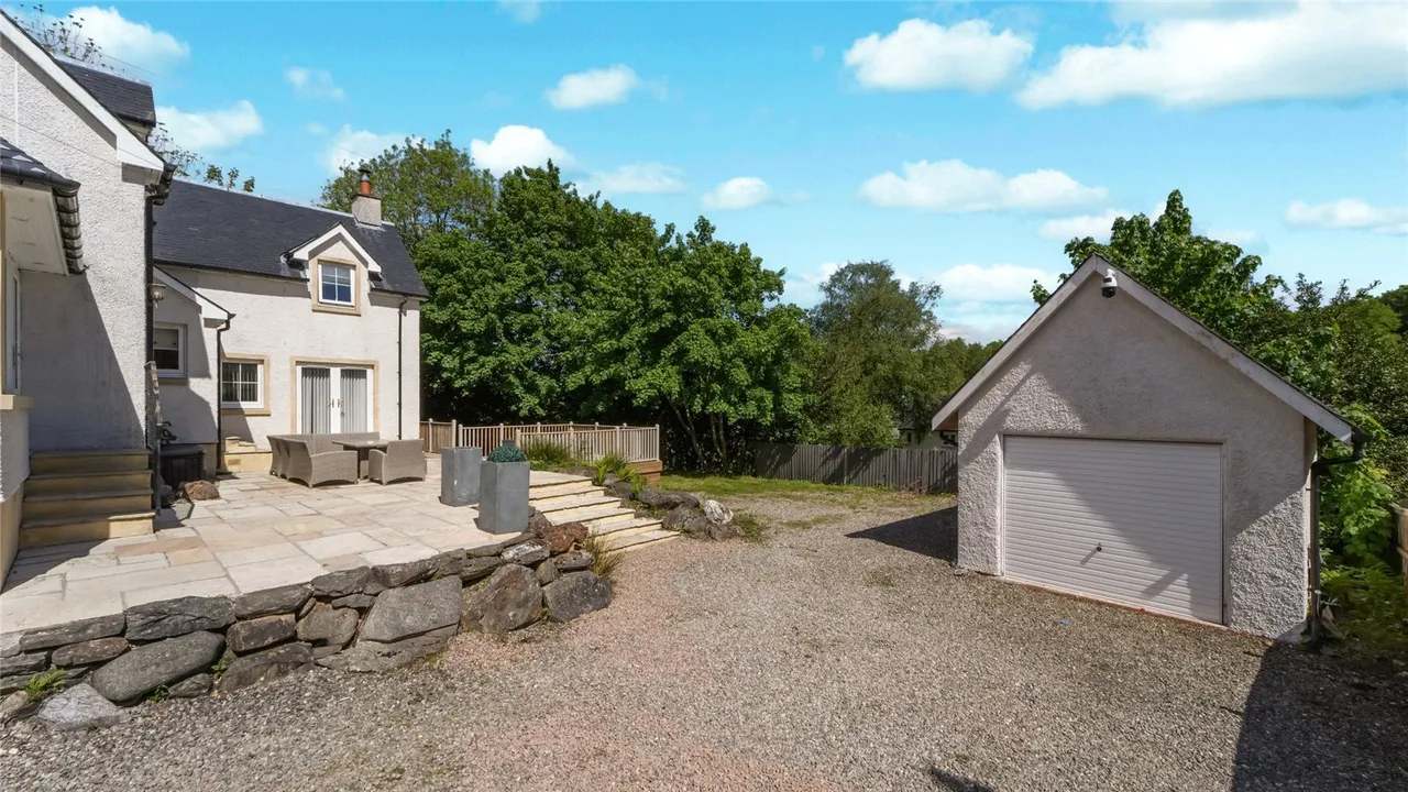 Tyandrish, Main Street, Killin, Stirlingshire, FK21, photo 24