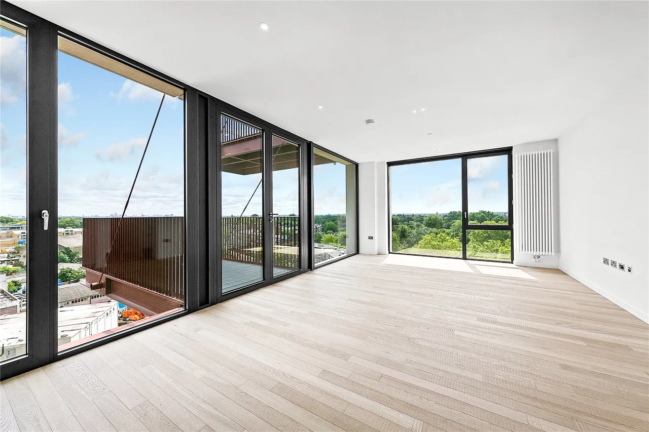 3 bed property for sale, The Brentford Project, Brunel Building, TW8