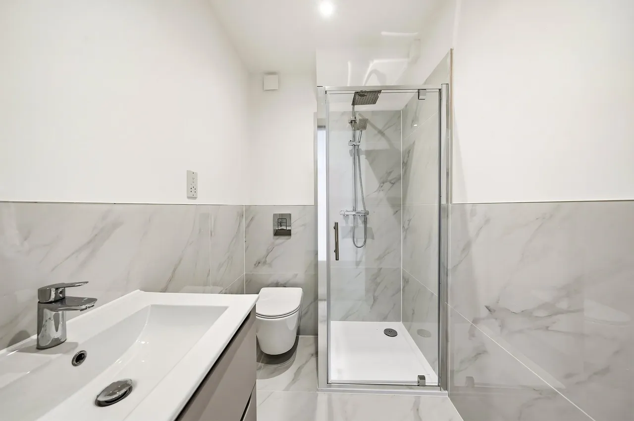 Hainault Street, New Eltham, London, SE9 2EG, photo 4