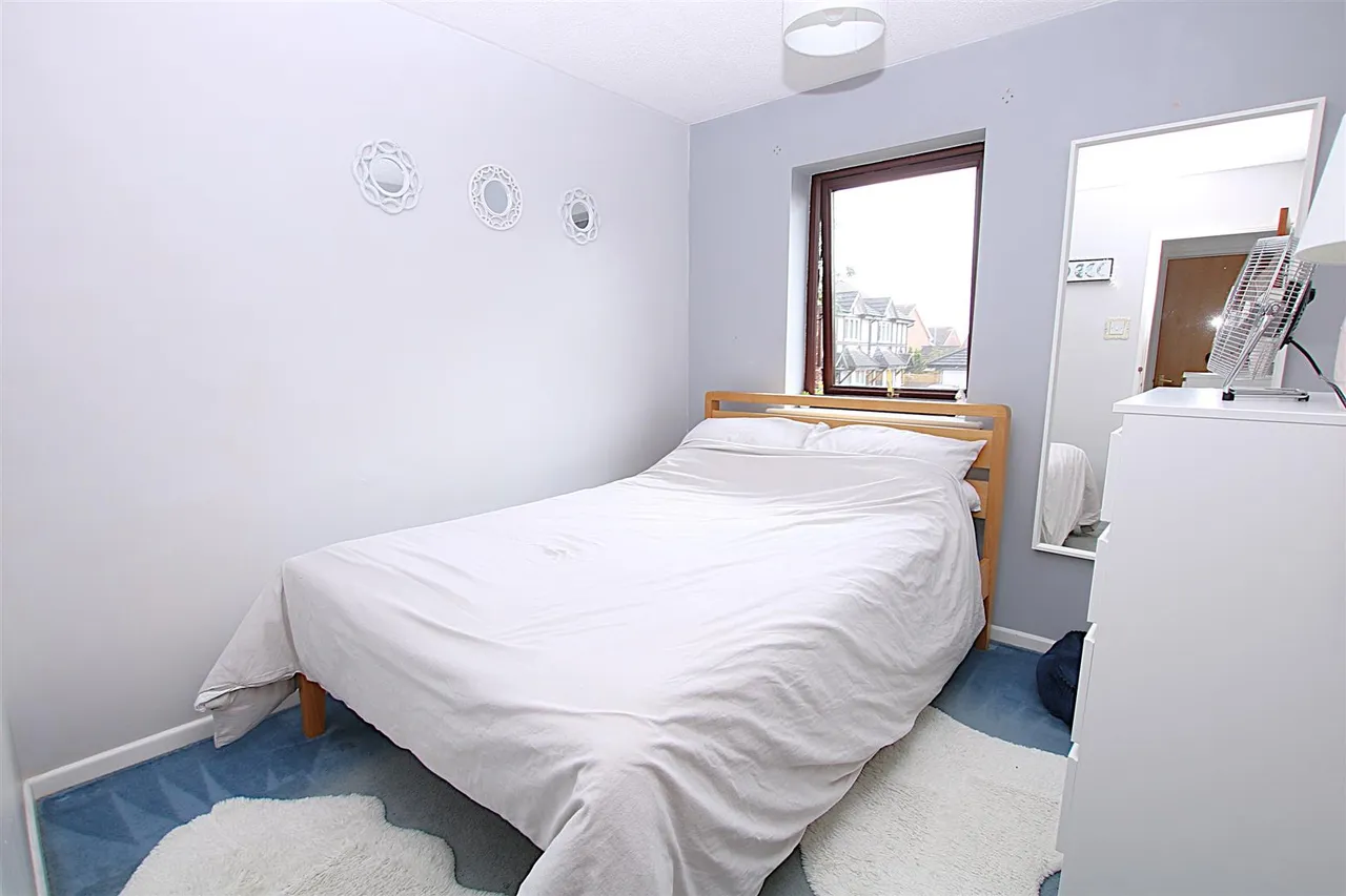 Granary Court, East Hunsbury, photo 9