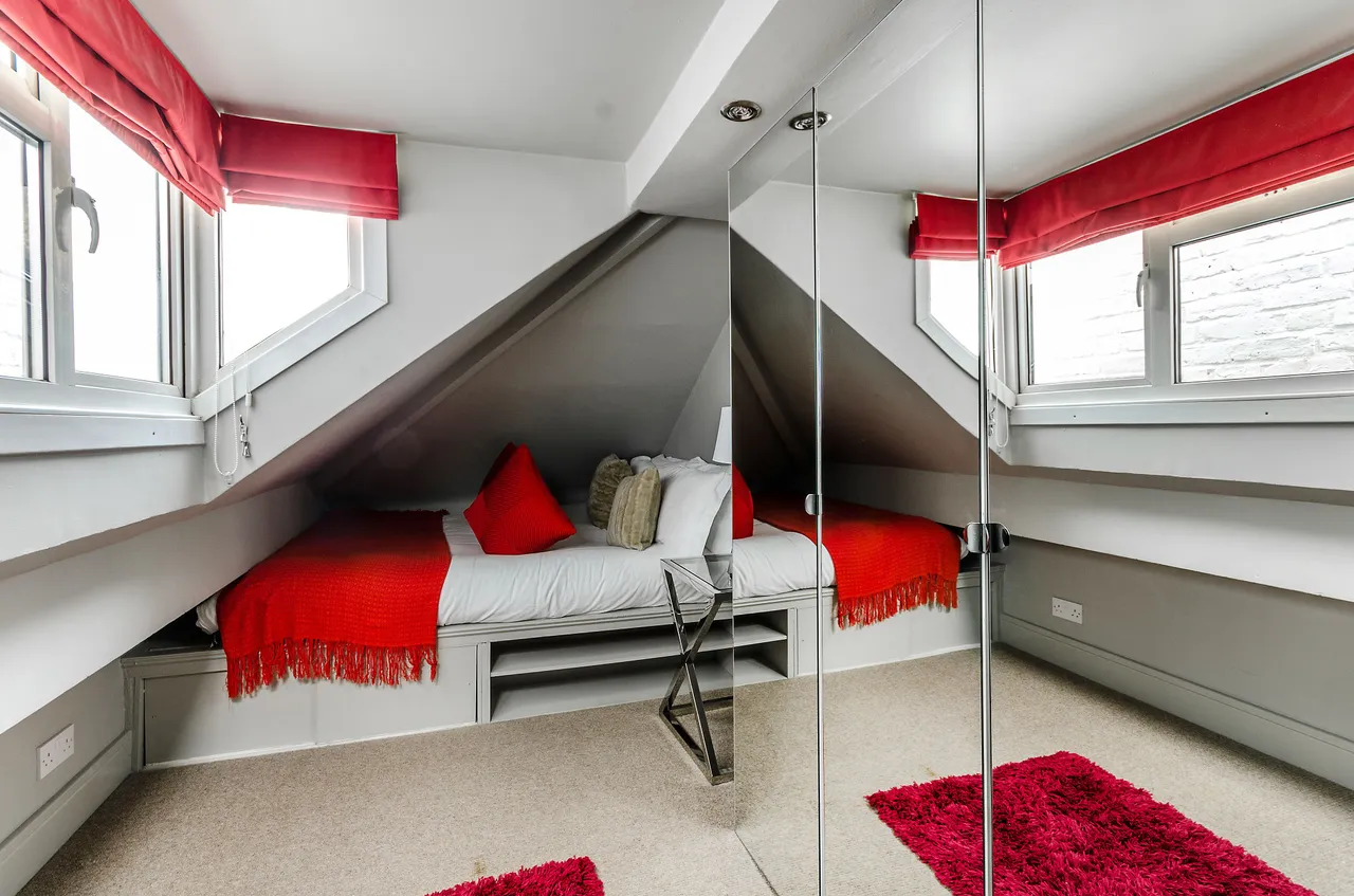 Flat 10, 13 Trebovir Road, London, photo 4