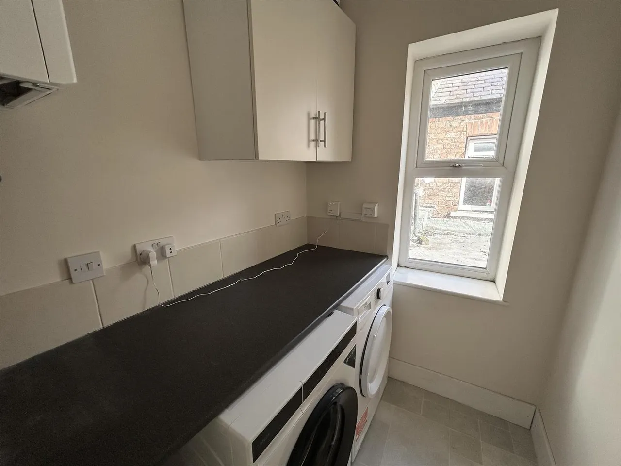 Hope Road, Sale, M33, photo 9