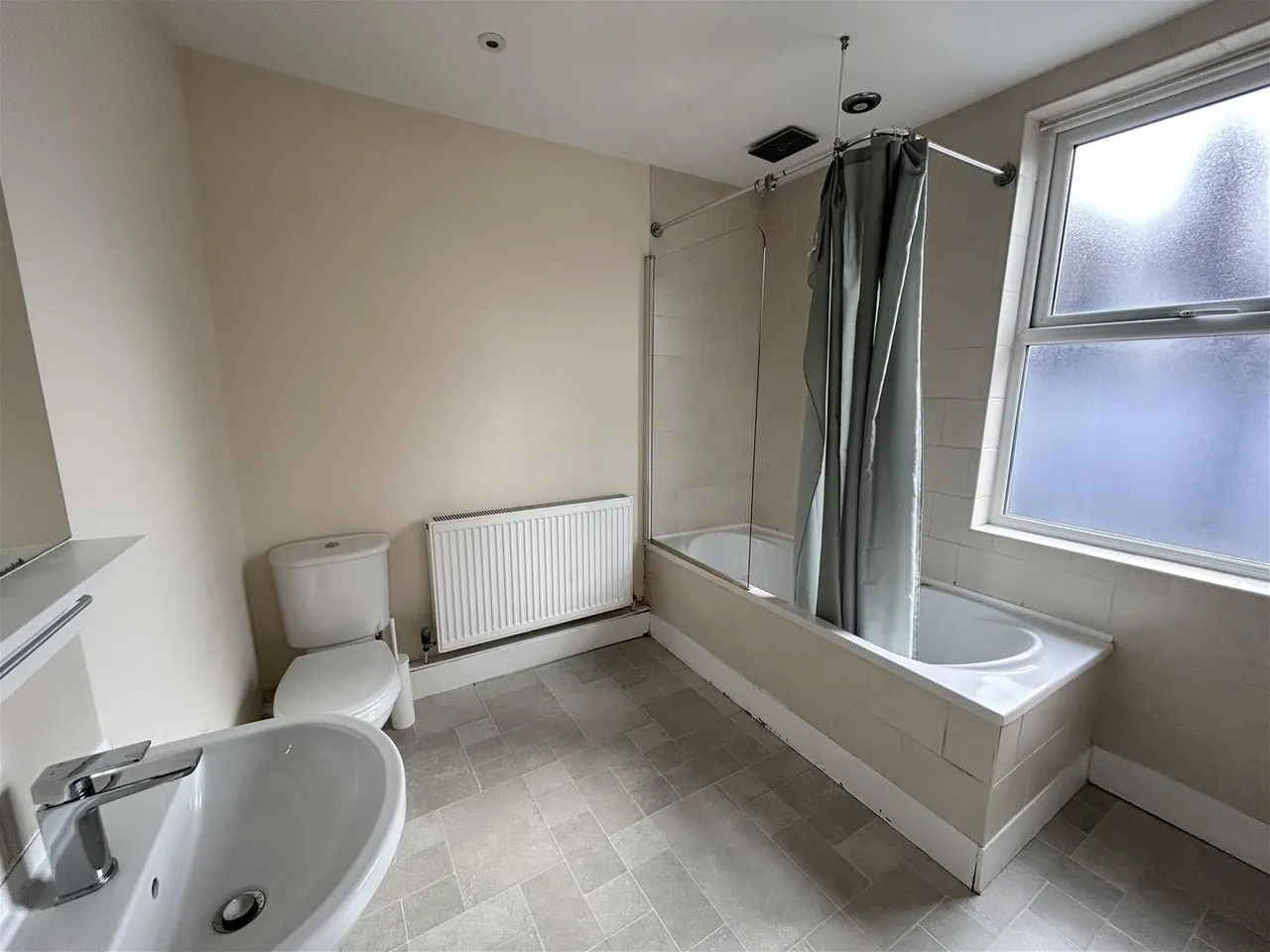 Hope Road, Sale, M33, photo 6
