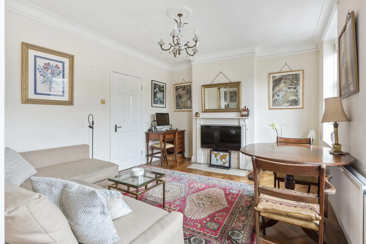2 bed flat for sale — The Broadway, London, NW7