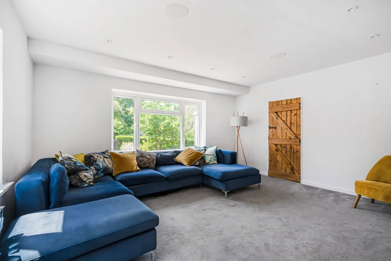 Weald Way, Caterham, CR3, photo 8