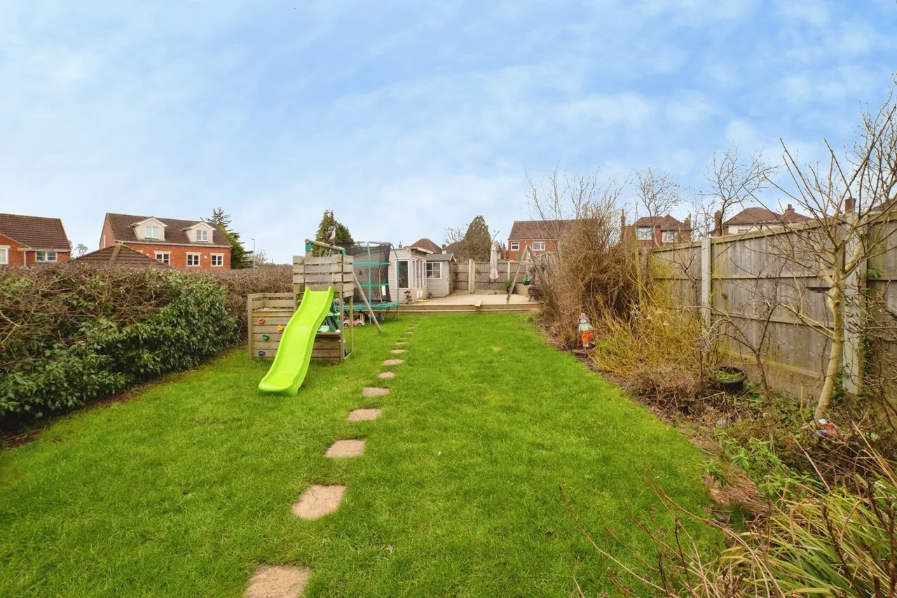 Hermitage Avenue, Mansfield, Nottinghamshire, NG18, photo 24