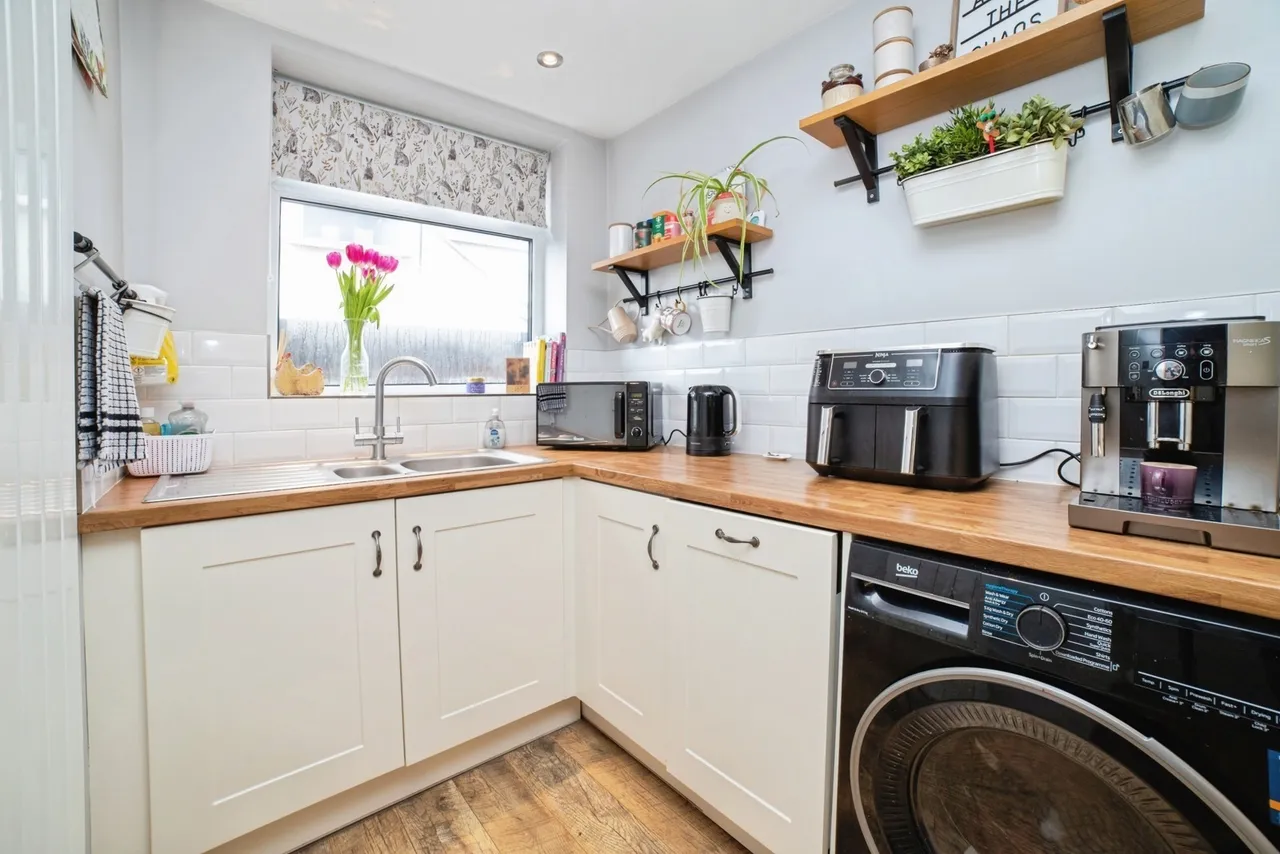 Hermitage Avenue, Mansfield, Nottinghamshire, NG18, photo 9