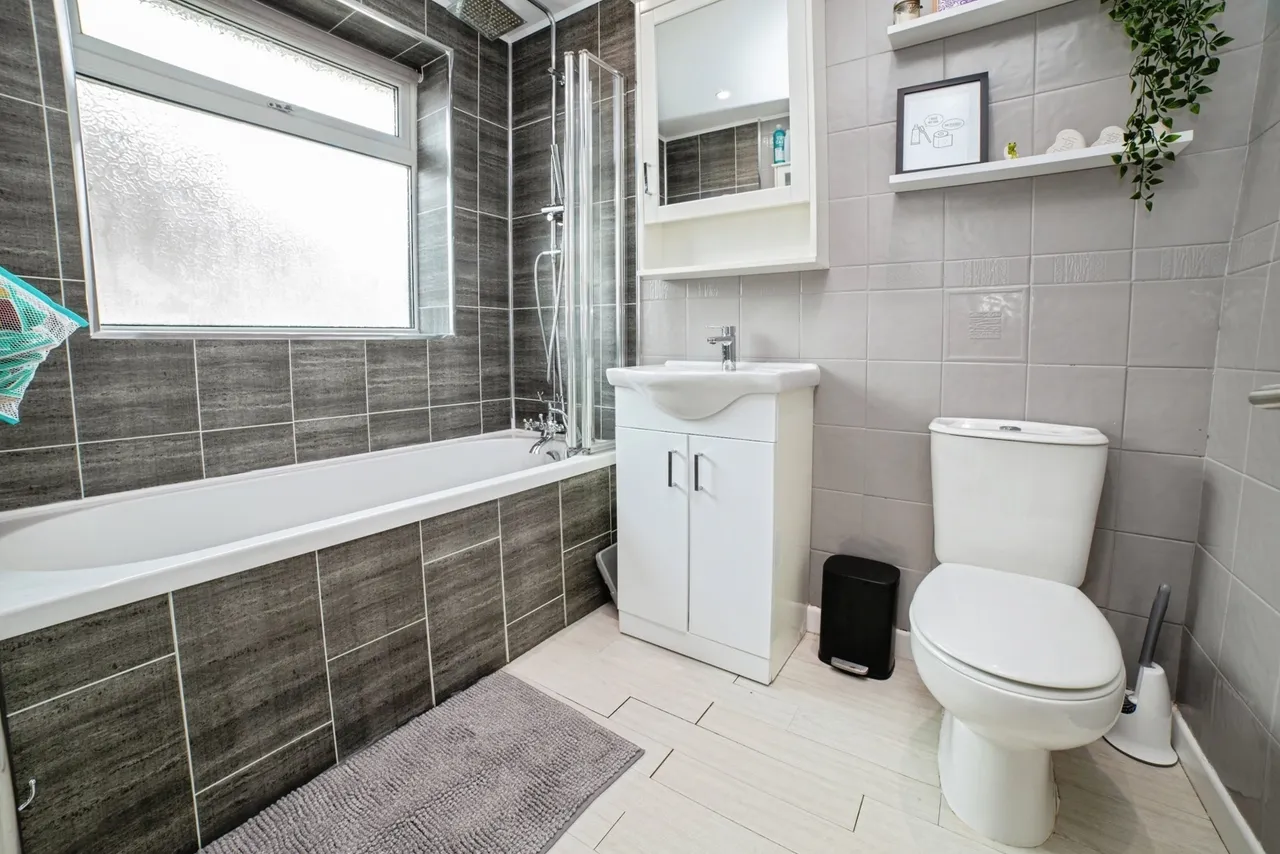Hermitage Avenue, Mansfield, Nottinghamshire, NG18, photo 21