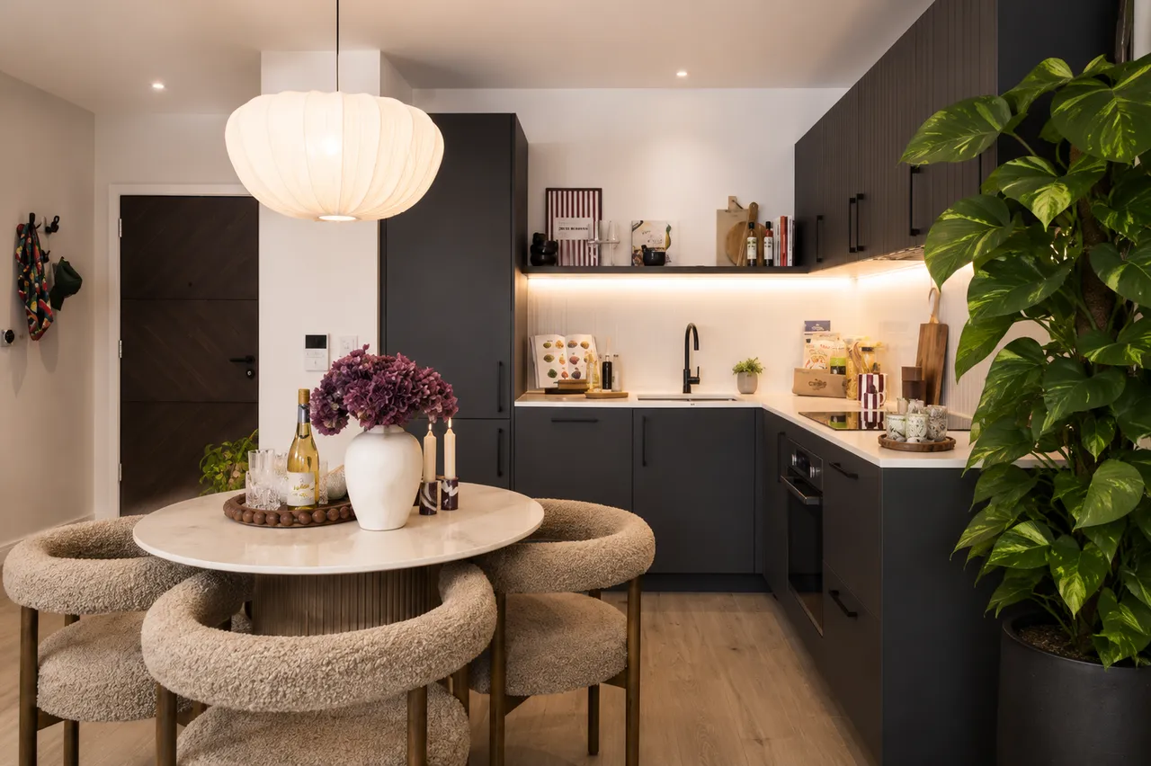 1 bed flat for sale — Alban House | Luxury New Apartments | Book a Private Tour | AL1