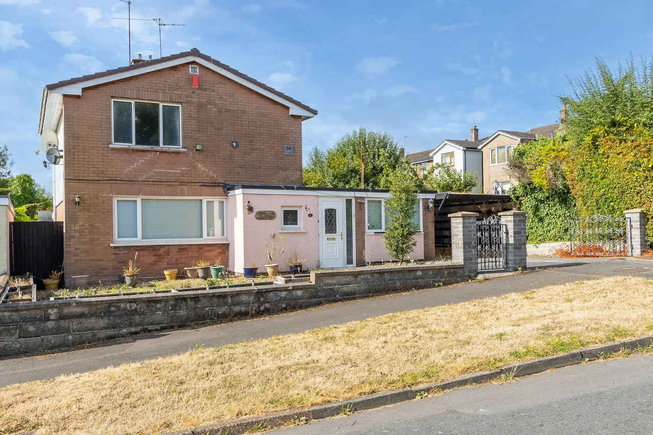 4 bed house for sale, Db