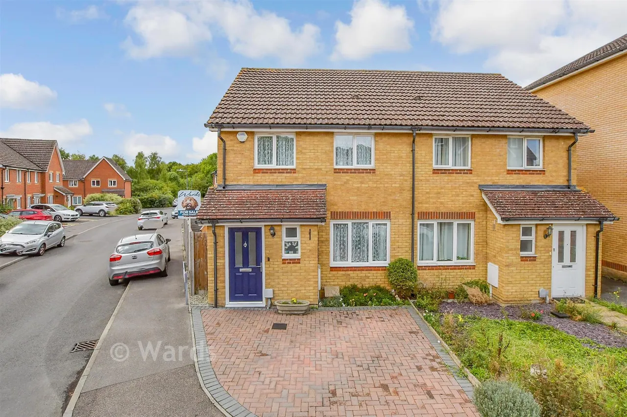 3 bed house for sale, Ragstone Fields, Boughton Monchelsea, ME17