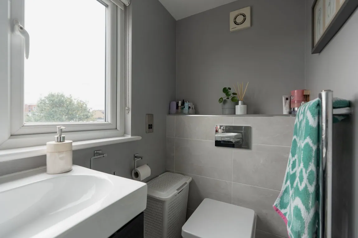 Belton Road, London, NW2, photo 28