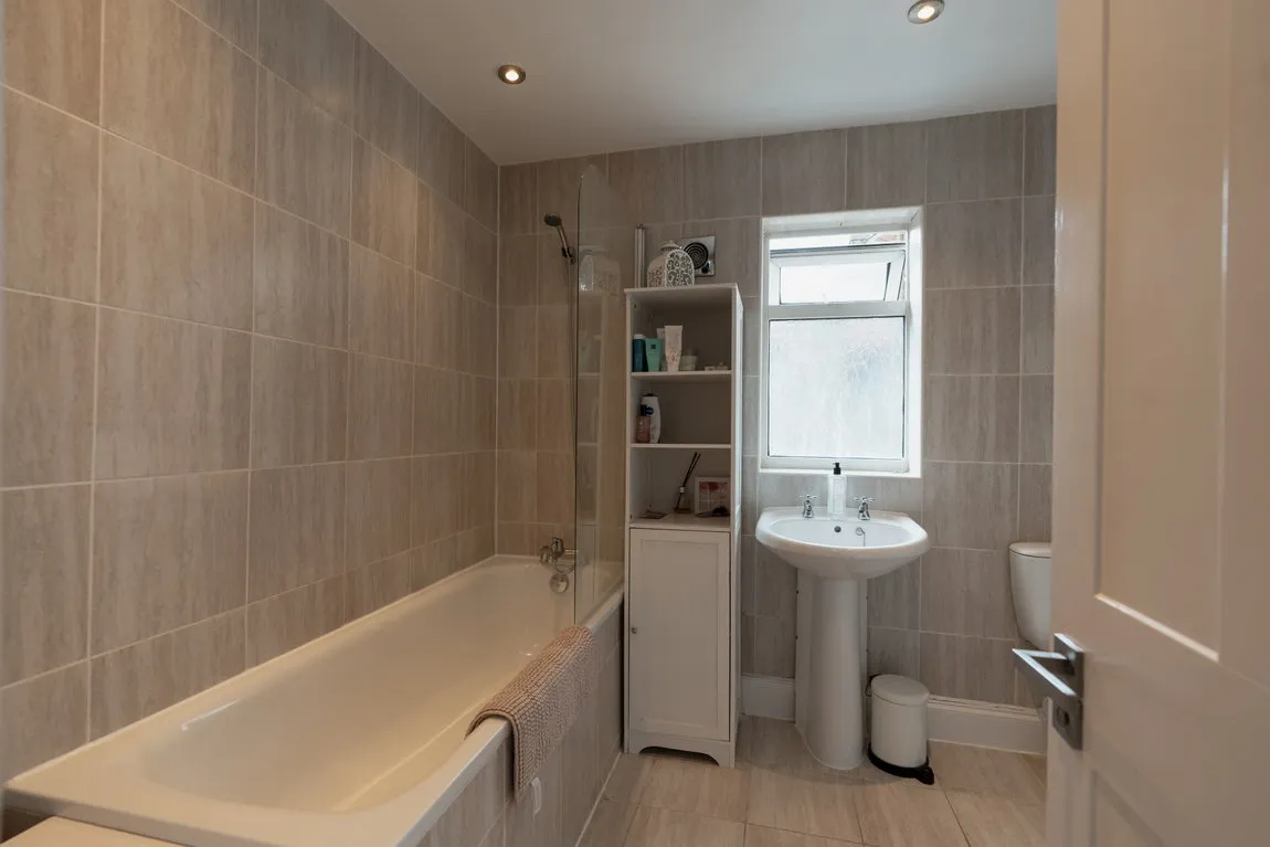 Belton Road, London, NW2, photo 19