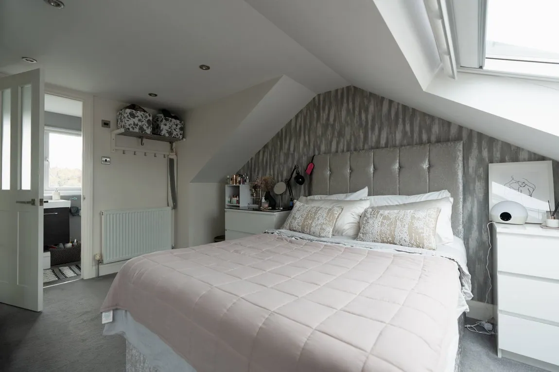 Belton Road, London, NW2, photo 24