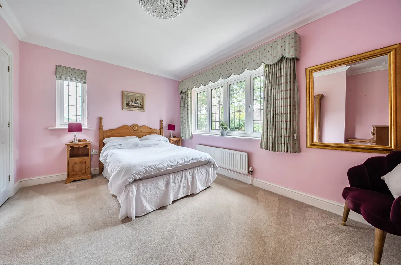 Golf Drive, Camberley, Surrey, GU15 1JG, photo 8