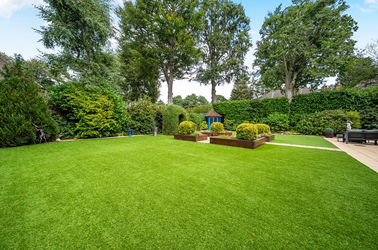Golf Drive, Camberley, Surrey, GU15 1JG, photo 10