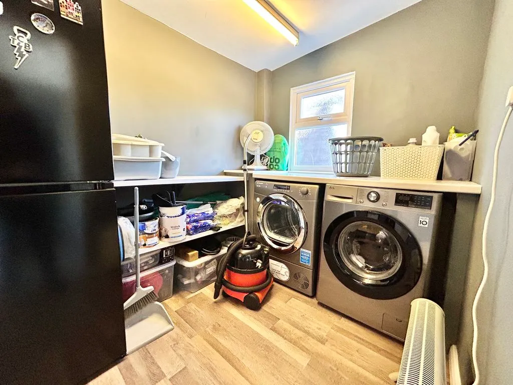 Castle Hill Road, Totternhoe LU6 1RG, photo 9