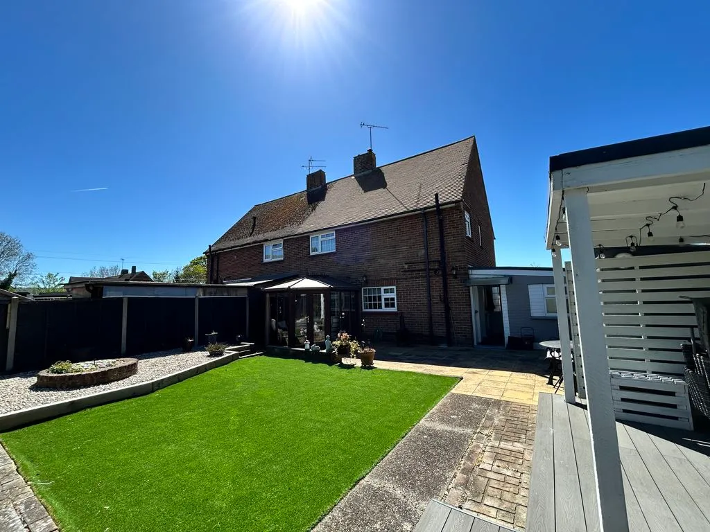 Castle Hill Road, Totternhoe LU6 1RG, photo 17