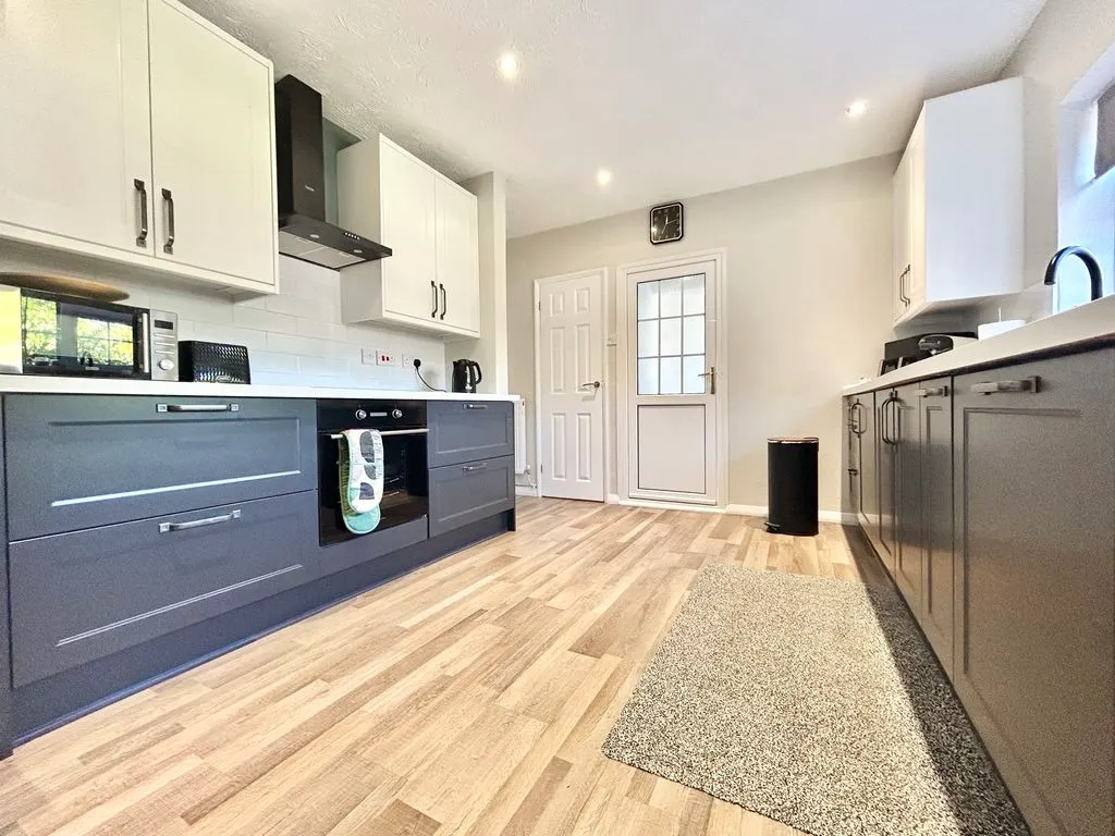 Castle Hill Road, Totternhoe LU6 1RG, photo 4