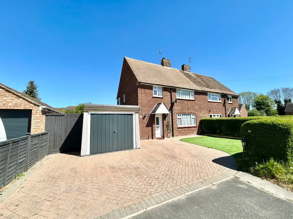 Castle Hill Road, Totternhoe LU6 1RG, photo 19