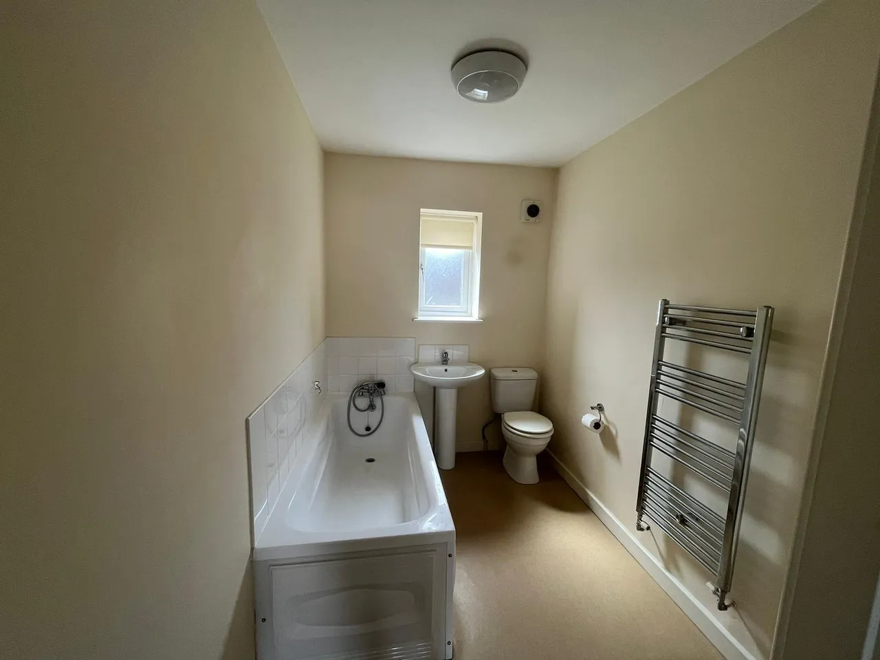 Wellington Court, Woodside, BD6, photo 3