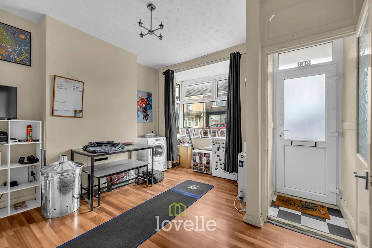 Ladysmith Road, Grimsby, DN32, photo 2