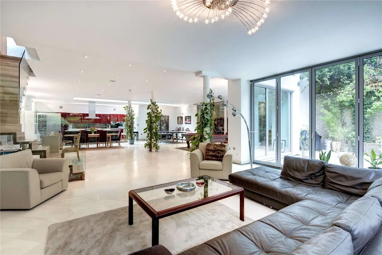 Redington Road, London, NW3 7RG, photo 2