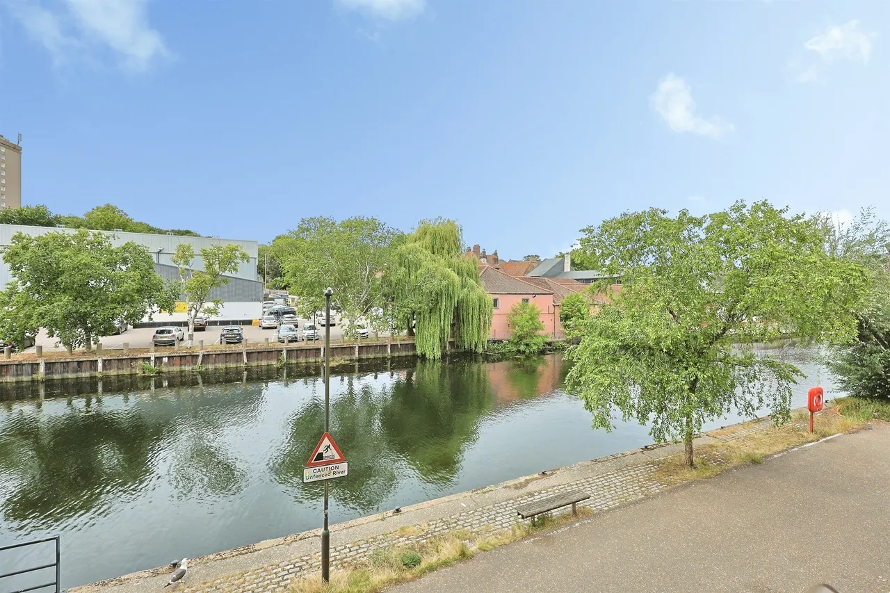 Wherry Road, Norwich, NR1, photo 13