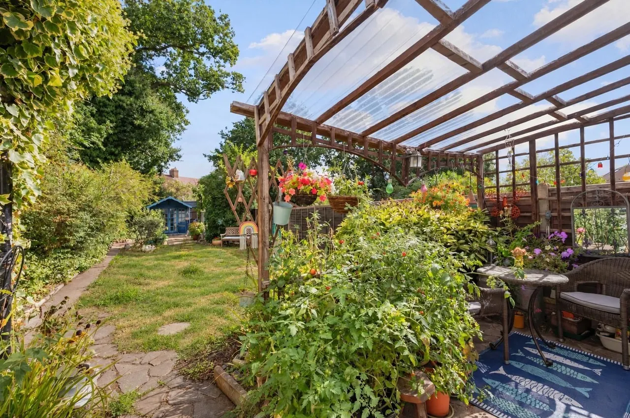 Barton Green, New Malden, KT3, photo 9