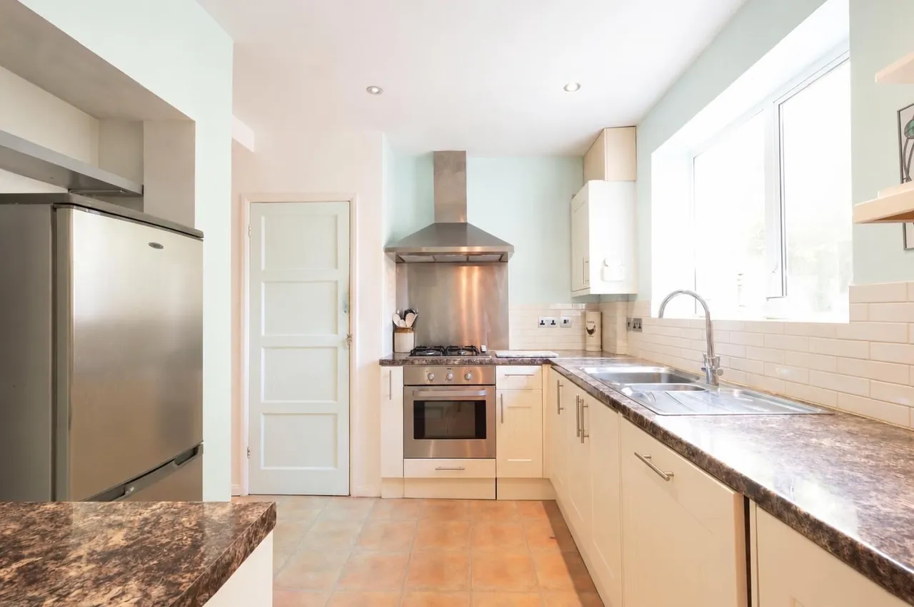 Barton Green, New Malden, KT3, photo 7