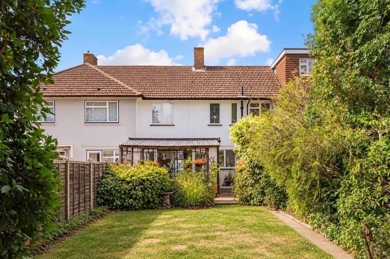 Barton Green, New Malden, KT3, photo 11